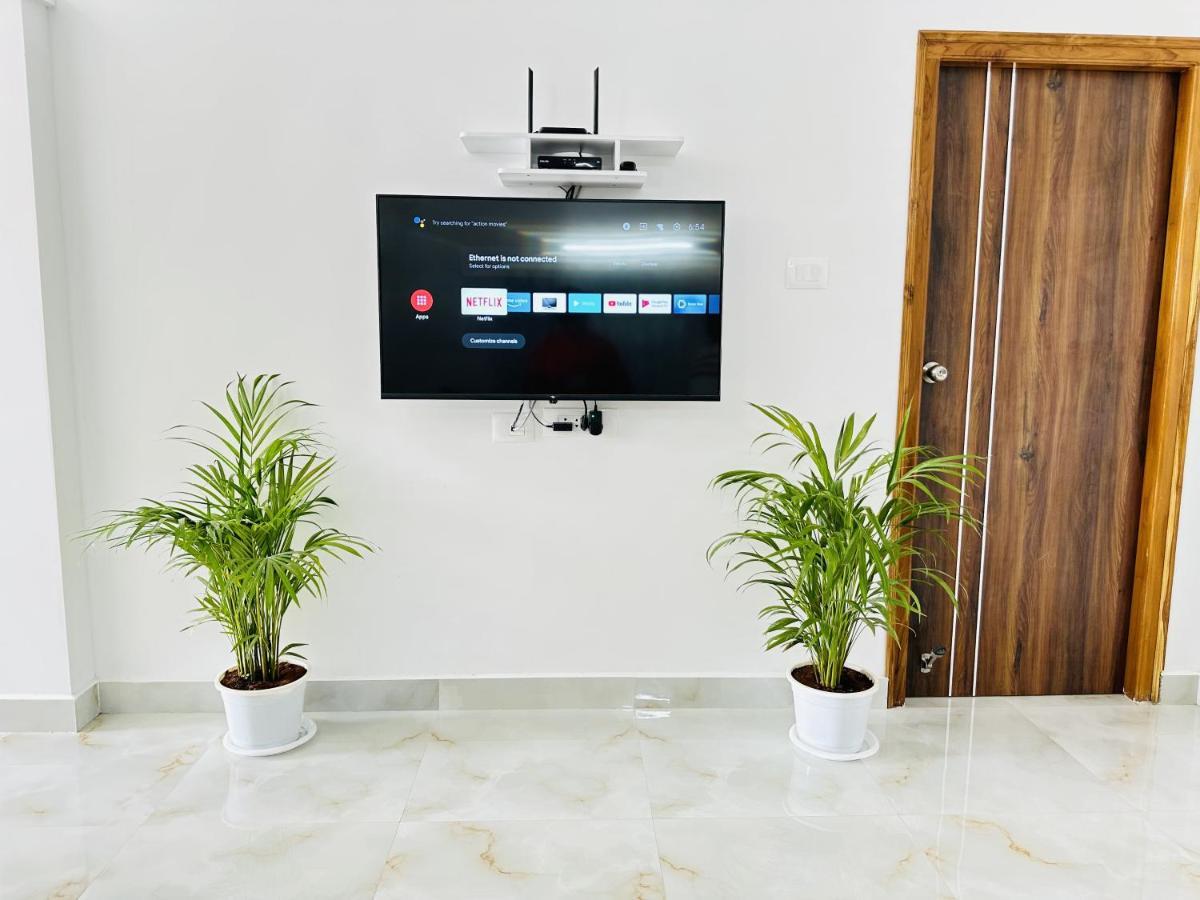 Tirupati Homestay - Shilparamam - Luxury Ac Apartments By Stayflexi - Fast Wifi, Kitchen, Android Tv - Walk To Ps4 Pure Veg Restaurant - Easy Access To Airport, Railway Station And To All Temples Luaran gambar
